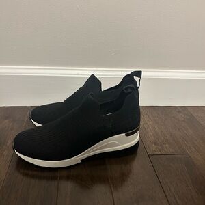 Mix No. 6 Black Slip-On Sneakers